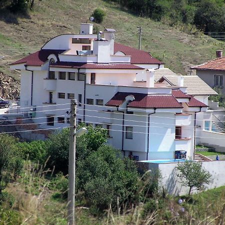 Hotel Aleksievata Kashta Gurgulyat Esterno foto