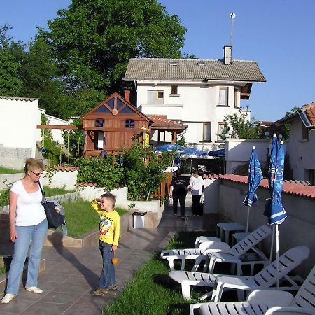 Hotel Aleksievata Kashta Gurgulyat Esterno foto