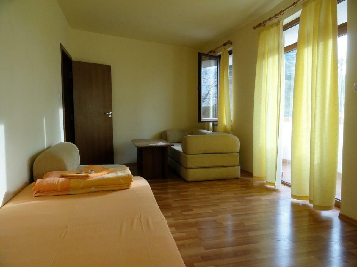 Hotel Aleksievata Kashta Gurgulyat Esterno foto