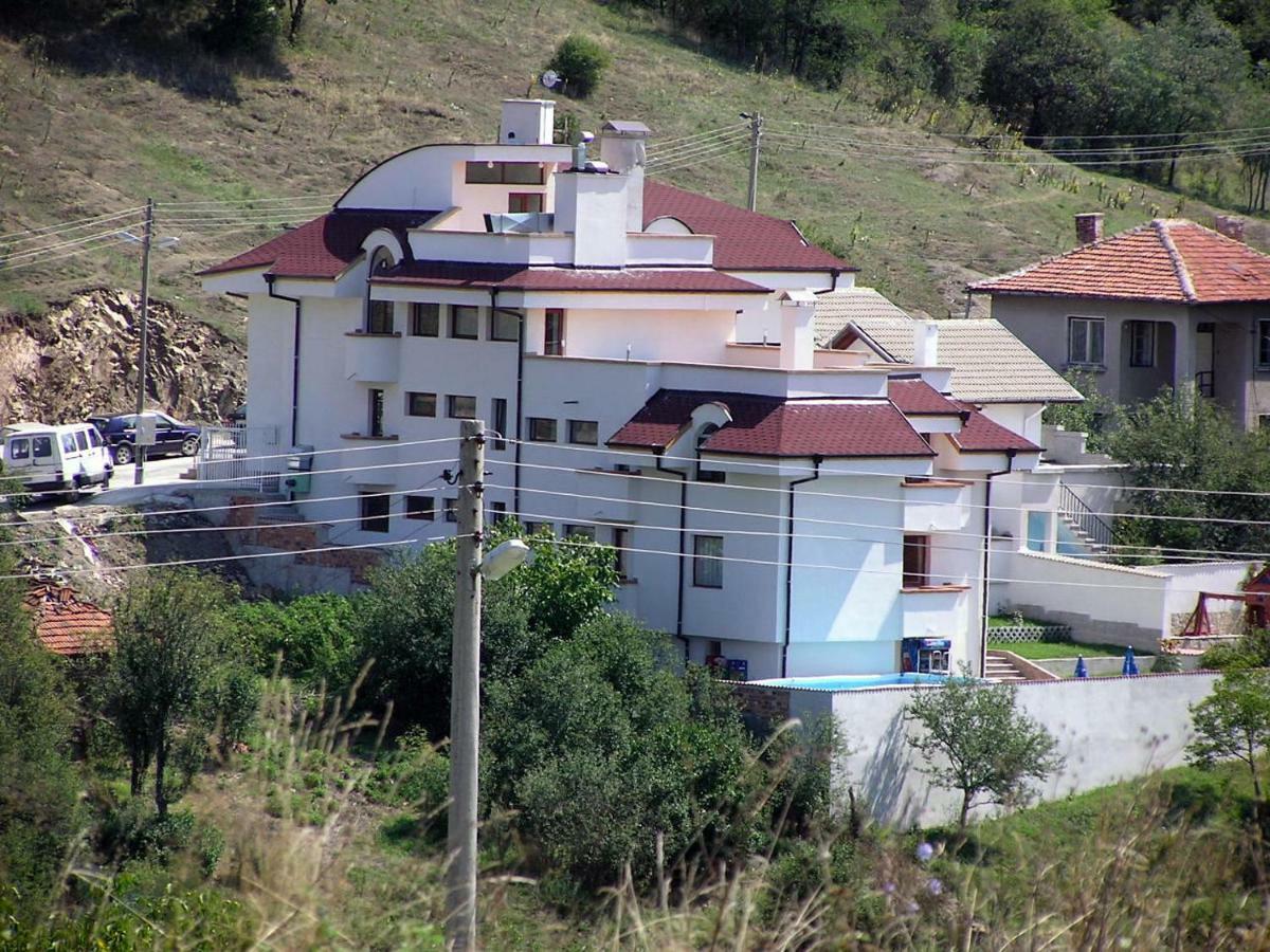 Hotel Aleksievata Kashta Gurgulyat Esterno foto