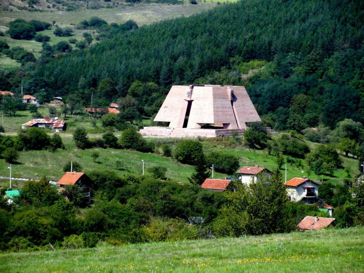 Hotel Aleksievata Kashta Gurgulyat Esterno foto