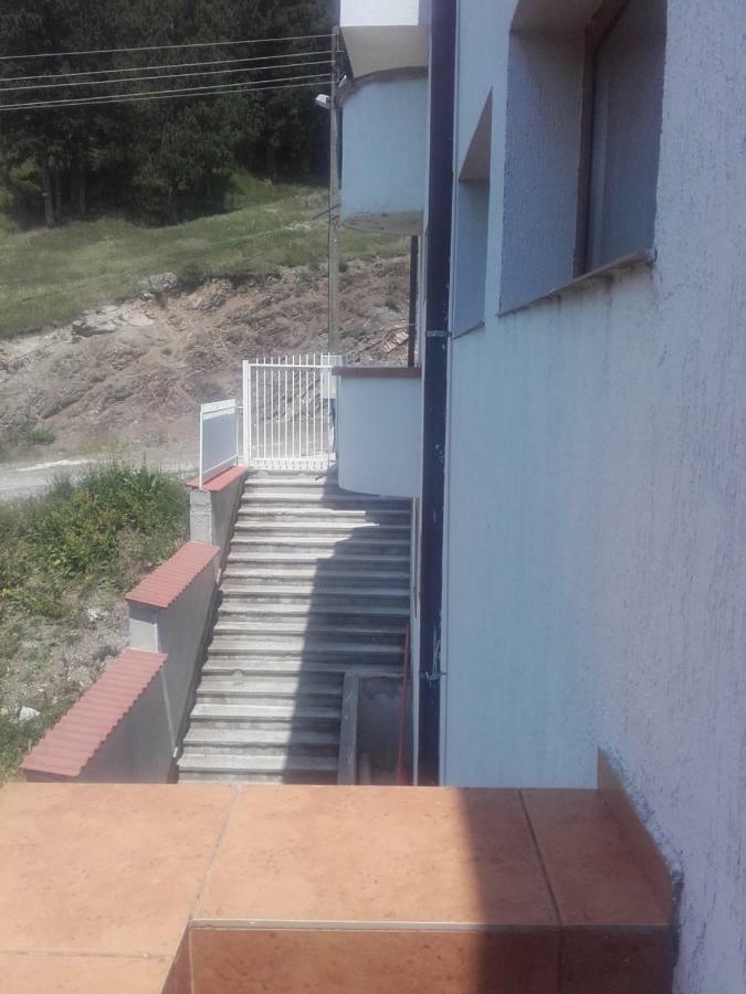 Hotel Aleksievata Kashta Gurgulyat Esterno foto