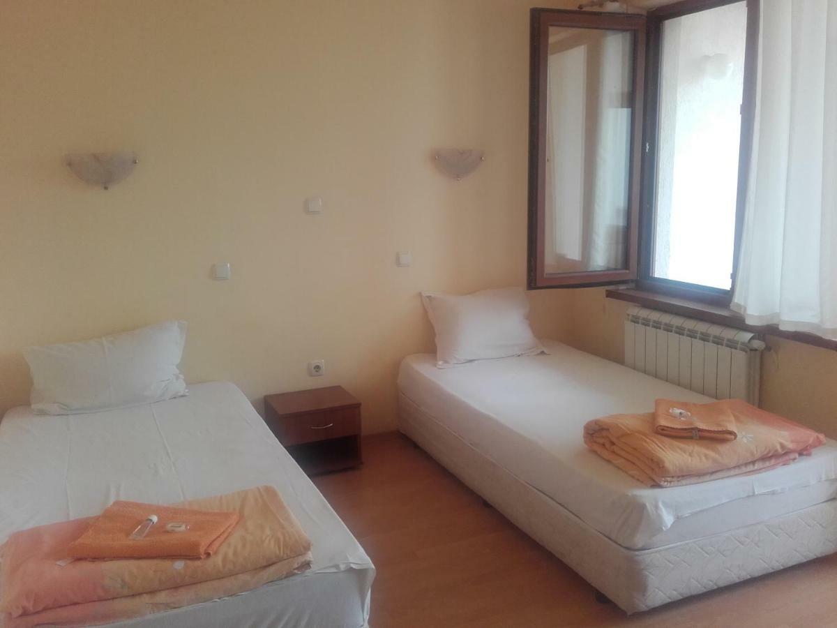Hotel Aleksievata Kashta Gurgulyat Esterno foto
