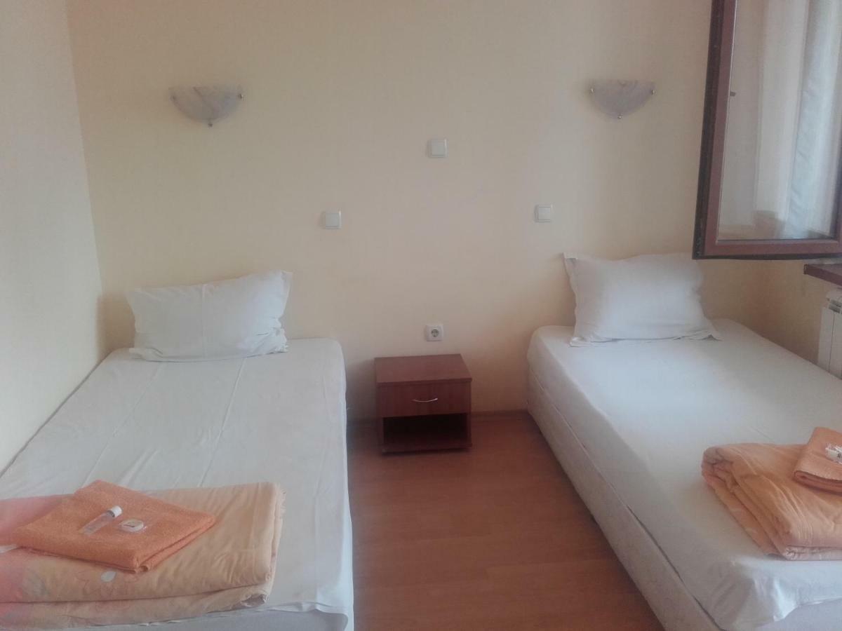 Hotel Aleksievata Kashta Gurgulyat Esterno foto